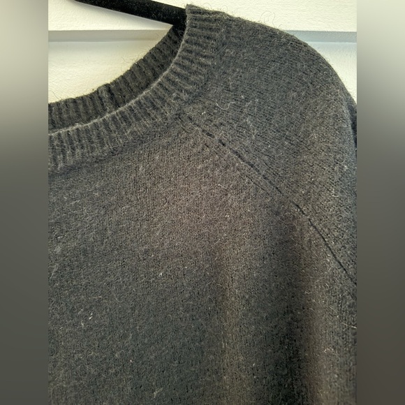 Express | Round Split Hem Sweater - Picture 8 of 9